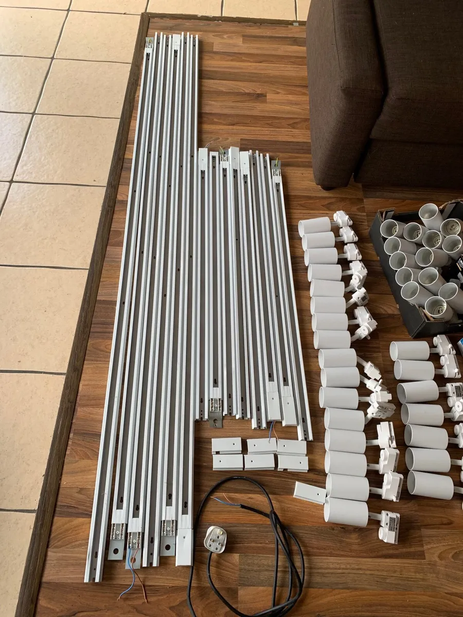 Large Track Lights LED Set - Image 3