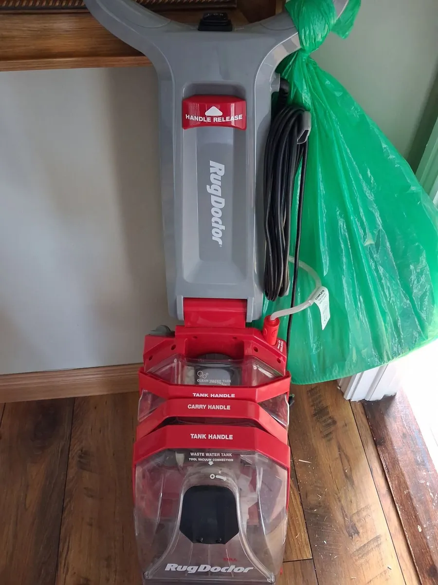 Rug doctor carpet and fabric cleaner