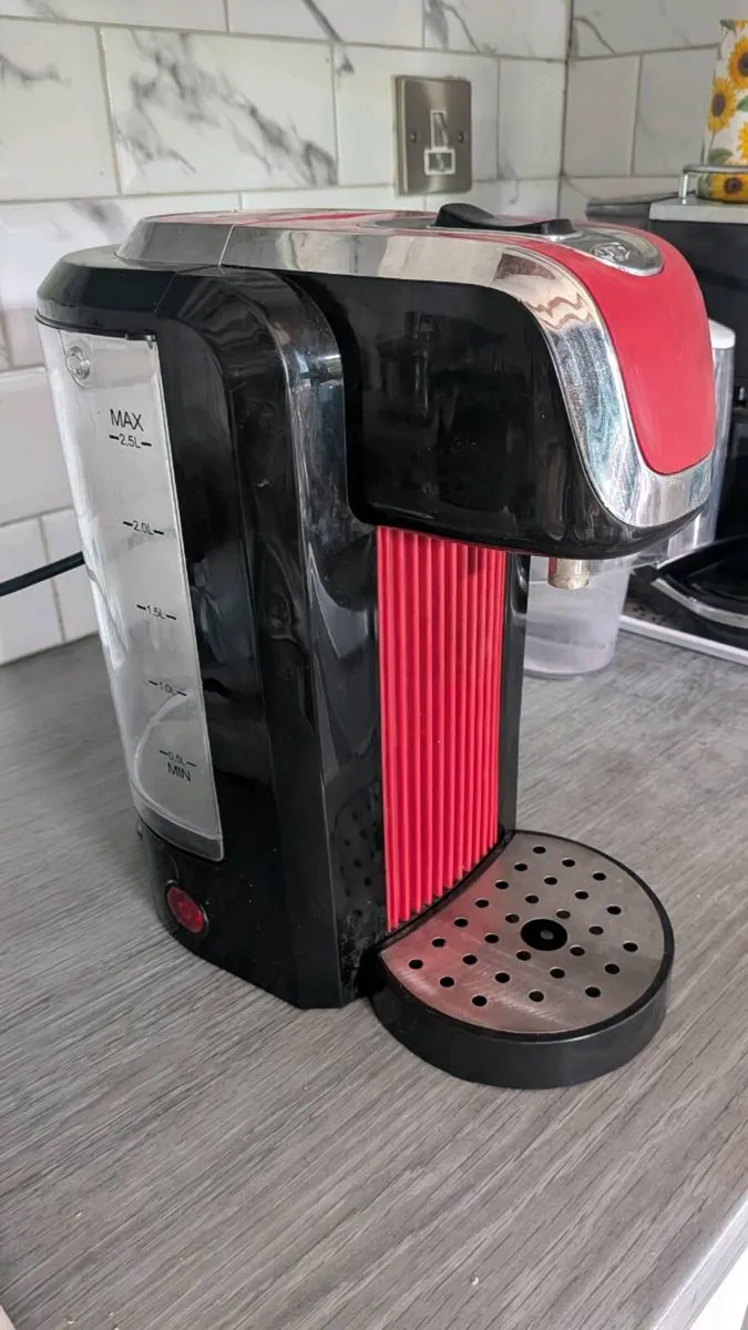 Instant hot water dispenser - Image 1