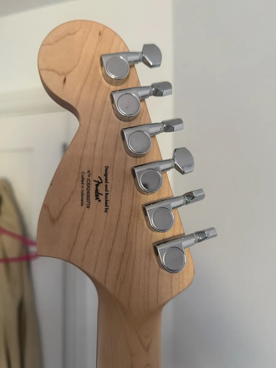 Squier Affinty HSS Strat - Image 4