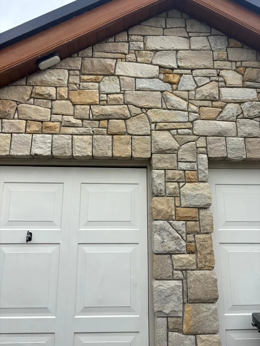 Donegal Flat Stone Cladding - Image 1