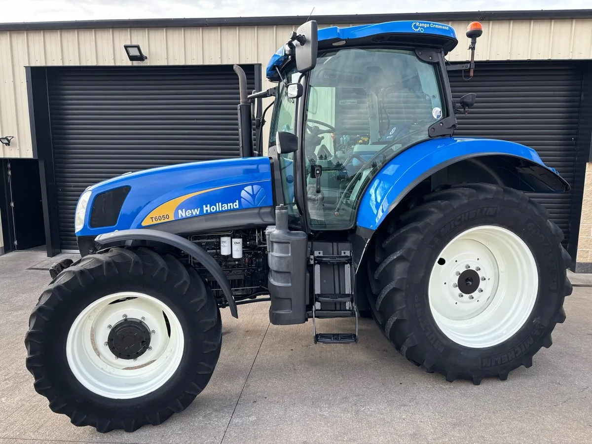 2009 NEW HOLLAND T6050 RANGE COMMAND - Image 1