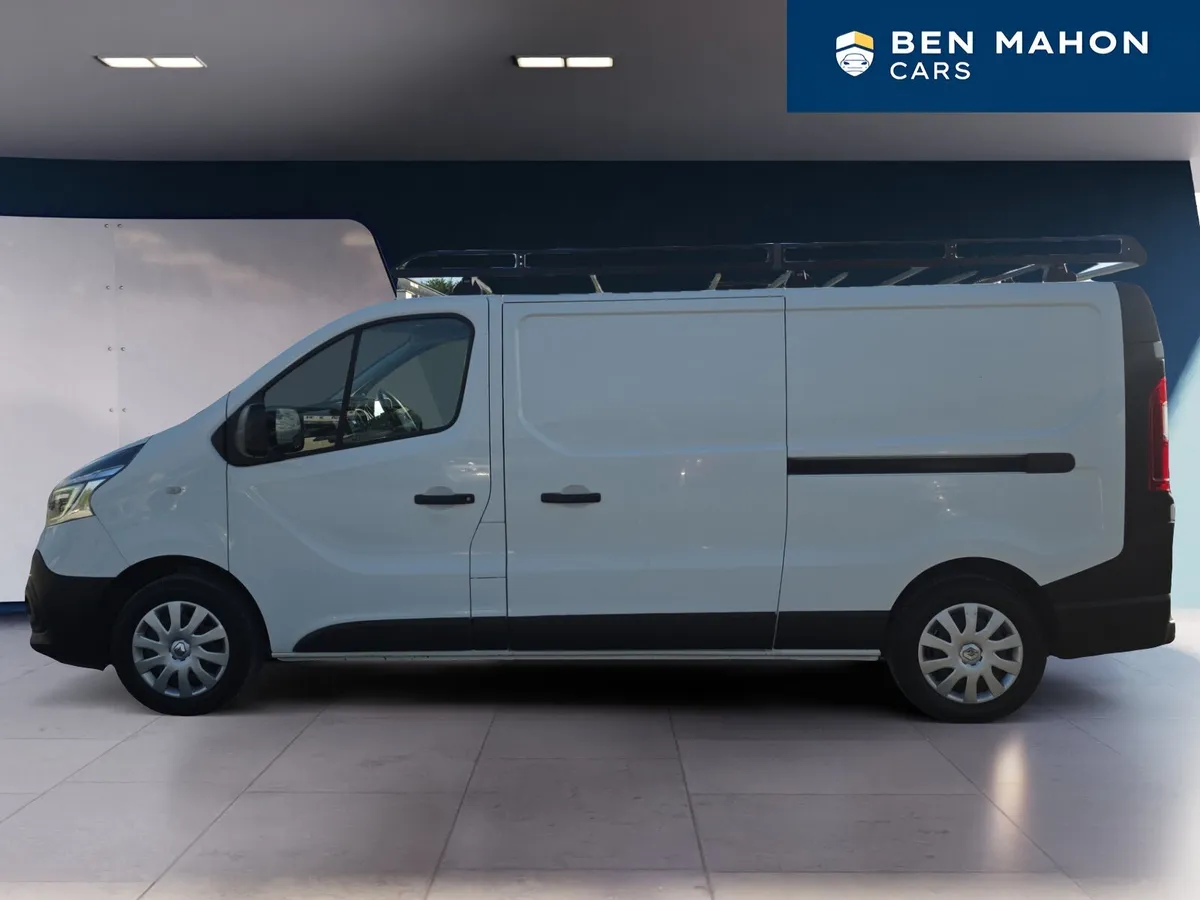 Renault Trafic 2020 - Image 2