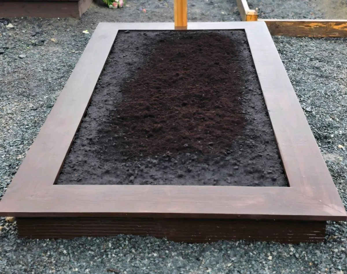 Handmade Timber Grave Surrounds - Image 3