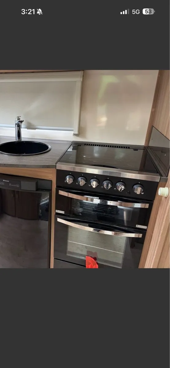 Thetford caprice camper oven - Image 1