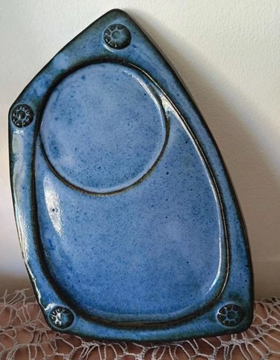 Vintage Irish Pottery Cup and Plate Set - Image 4