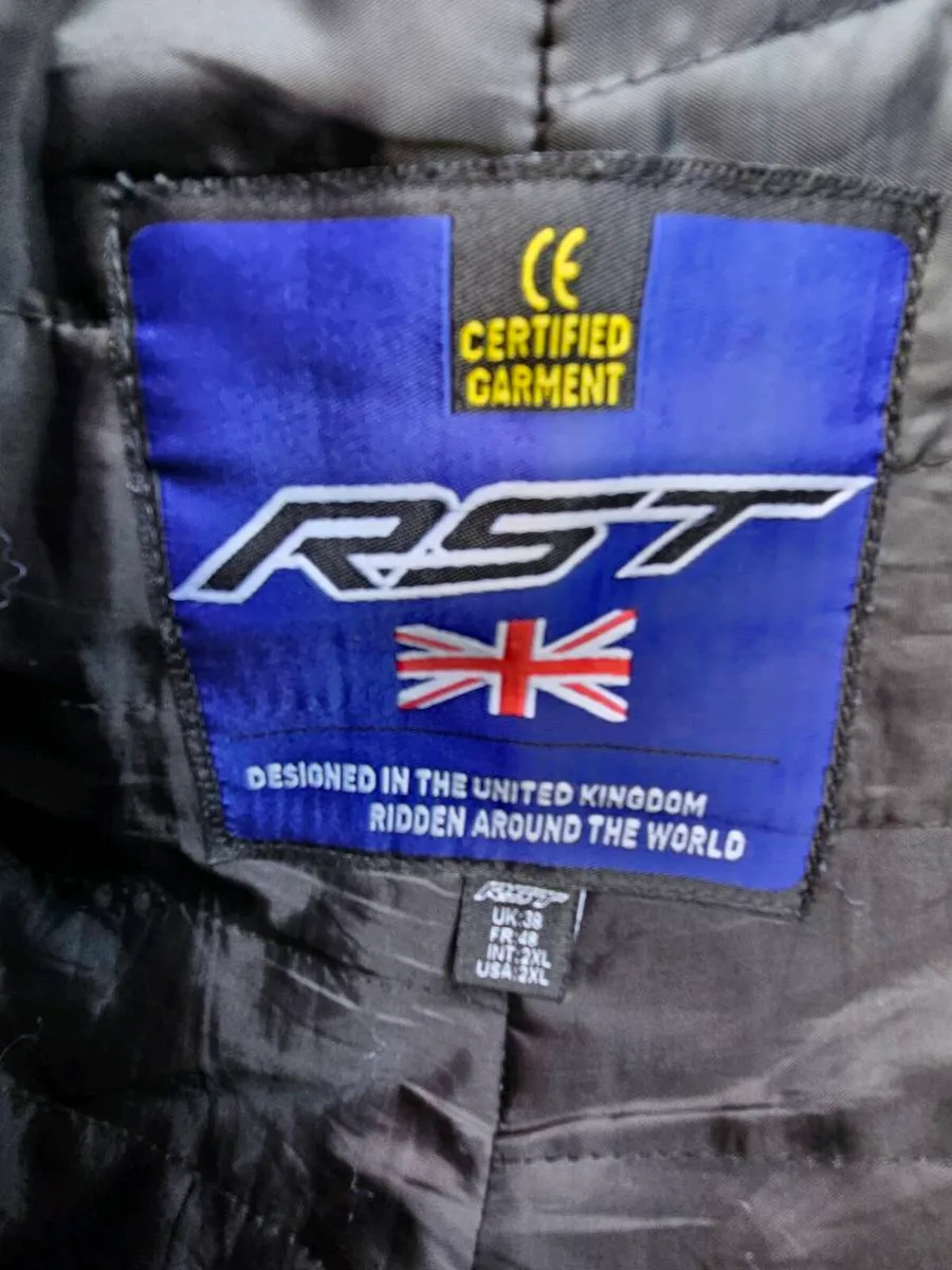 Motorcycle RST jacket & Trousers - Image 4