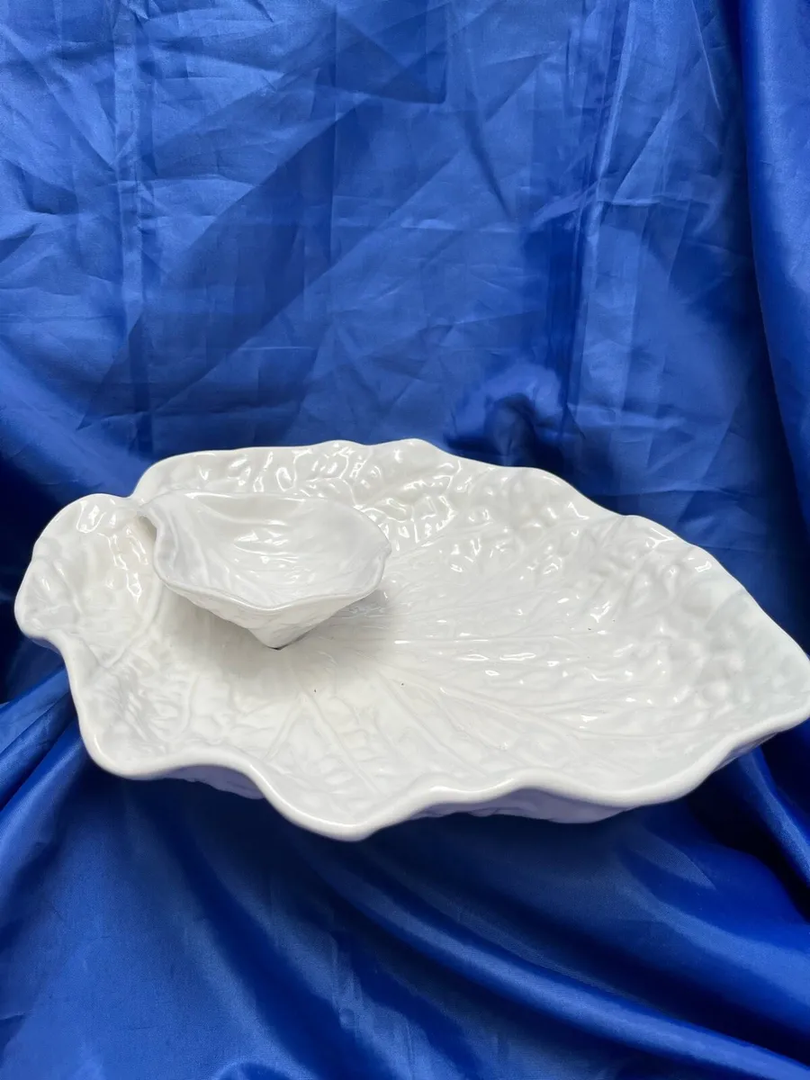 Antique serving bowls - Image 2