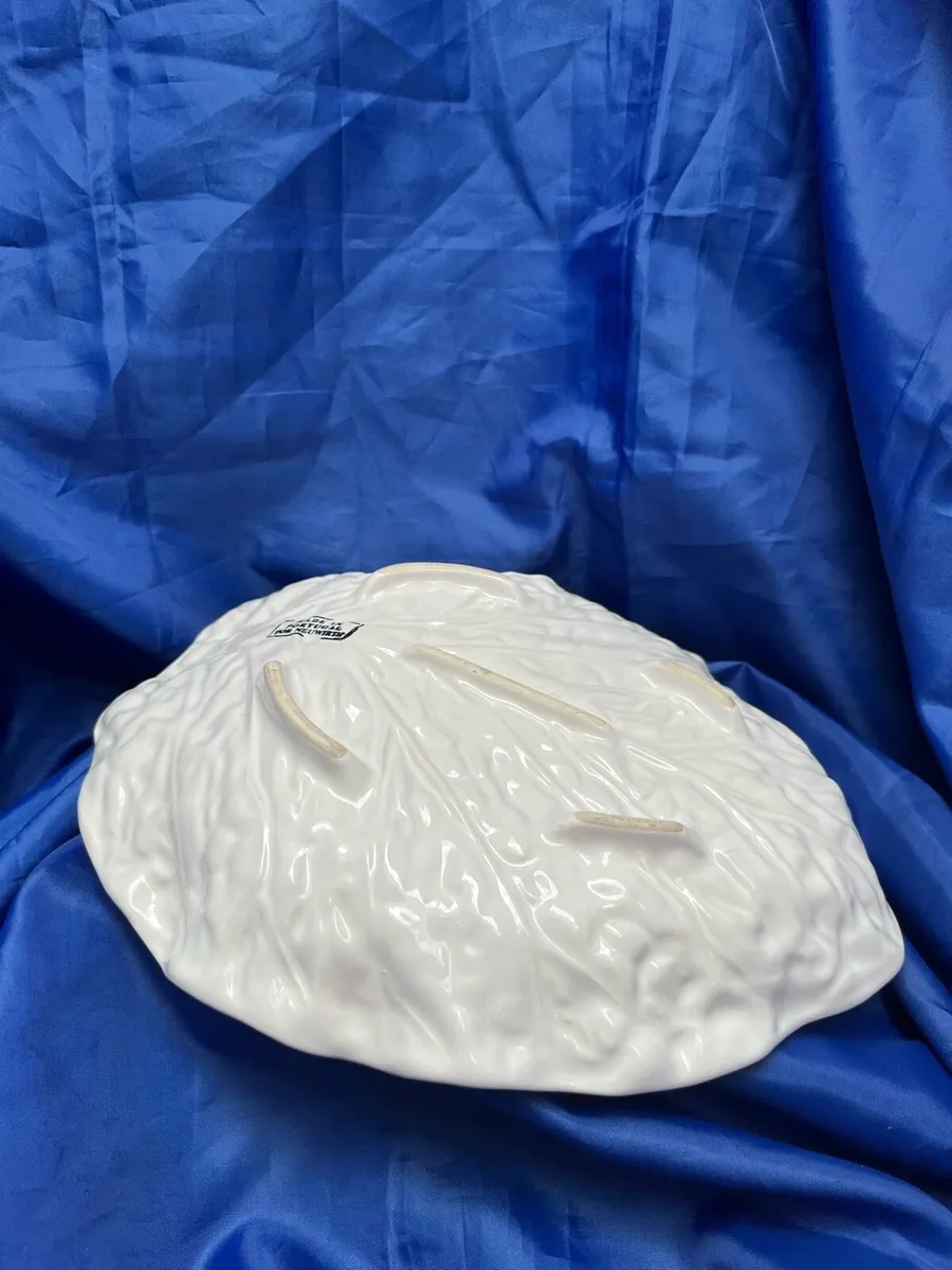 Antique serving bowls - Image 3
