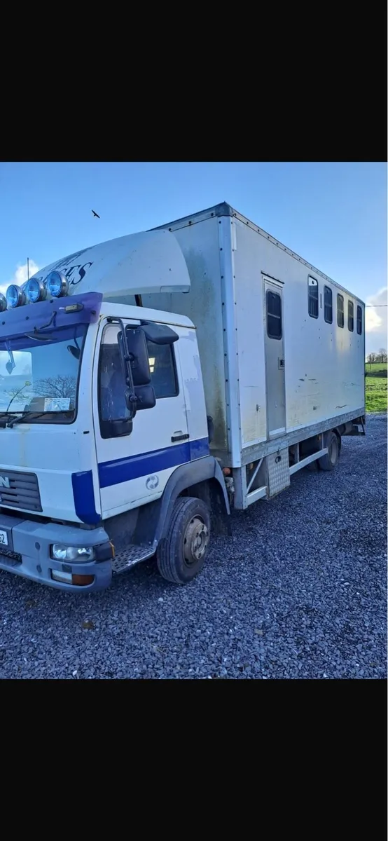 Horse lorry - Image 3
