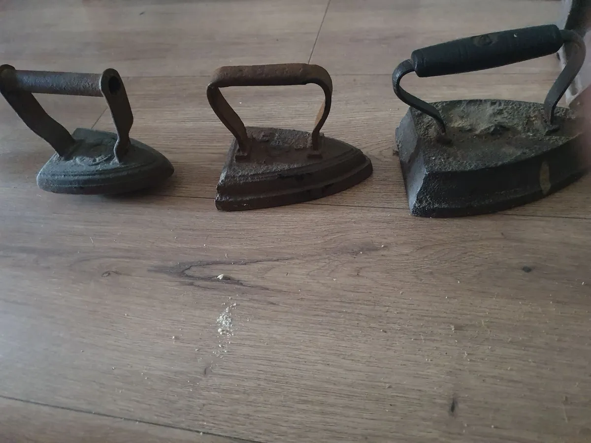 Antique Cast iron items - Image 4