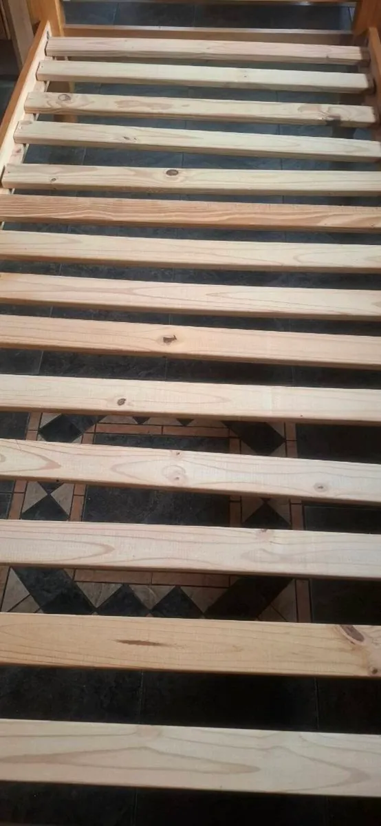 Beds - Image 2
