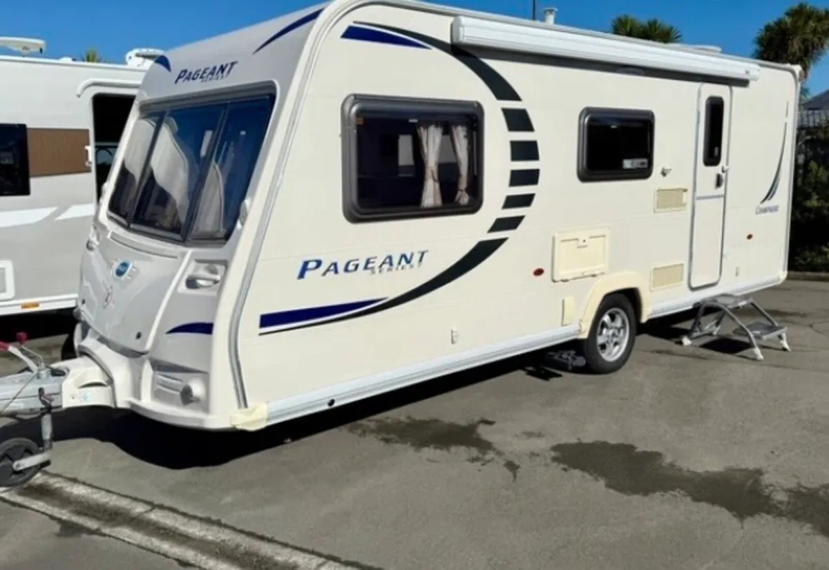 Caravan - Image 1