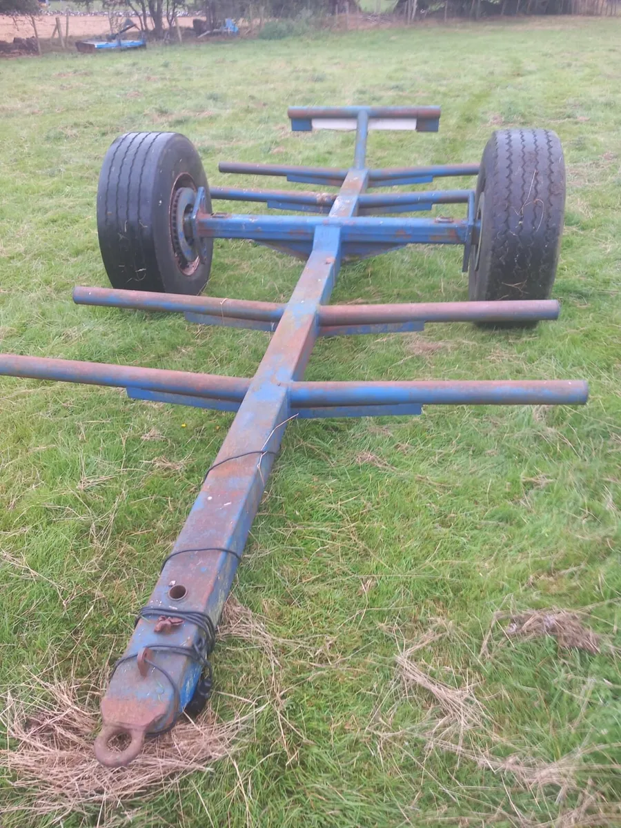 Bale trailer - Image 1