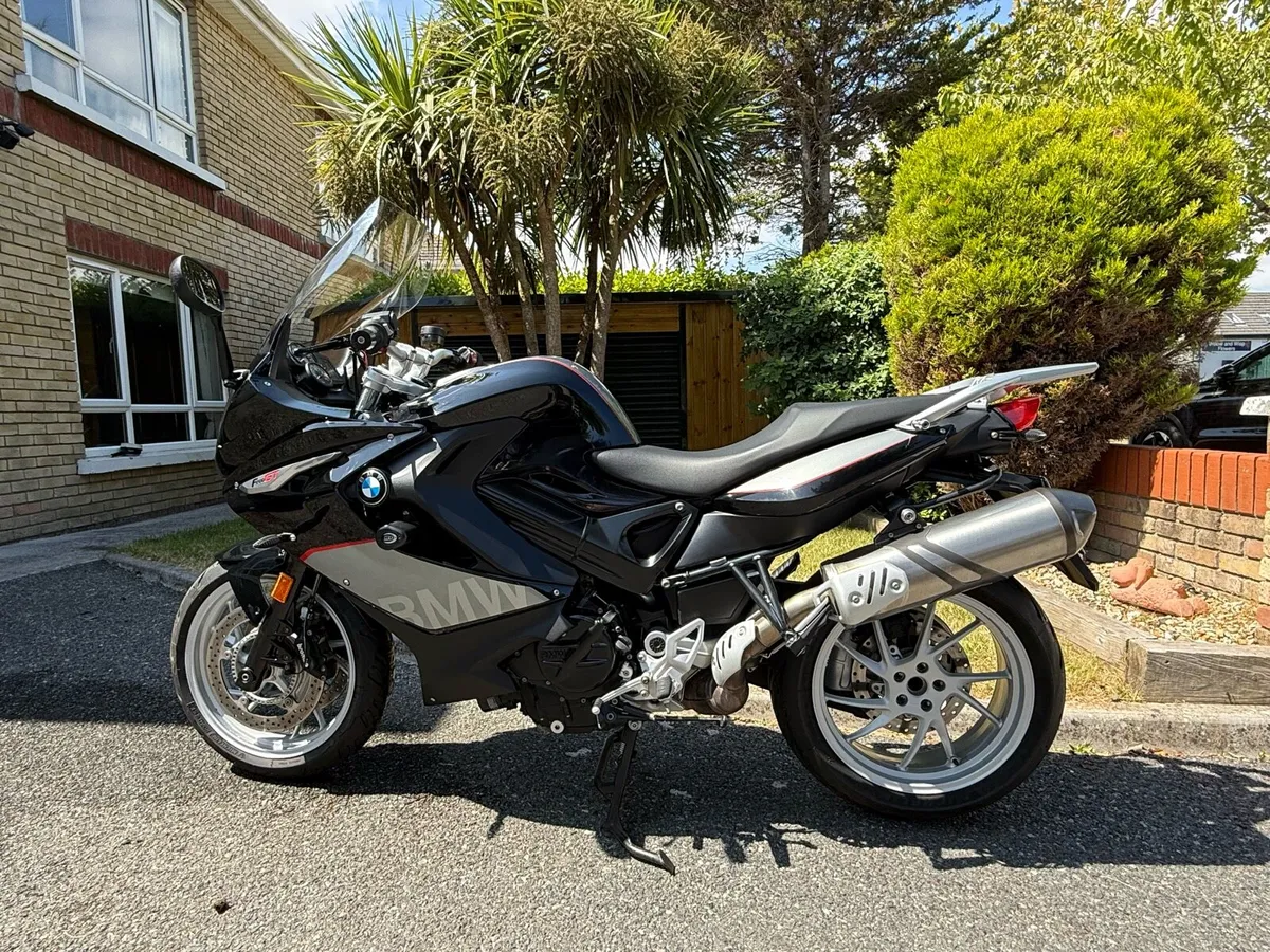 BMW F800GT - Image 2