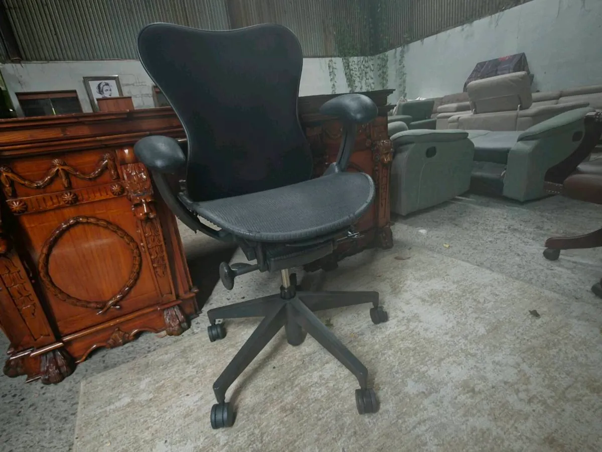 Herman Miller Mira 2 - Image 3