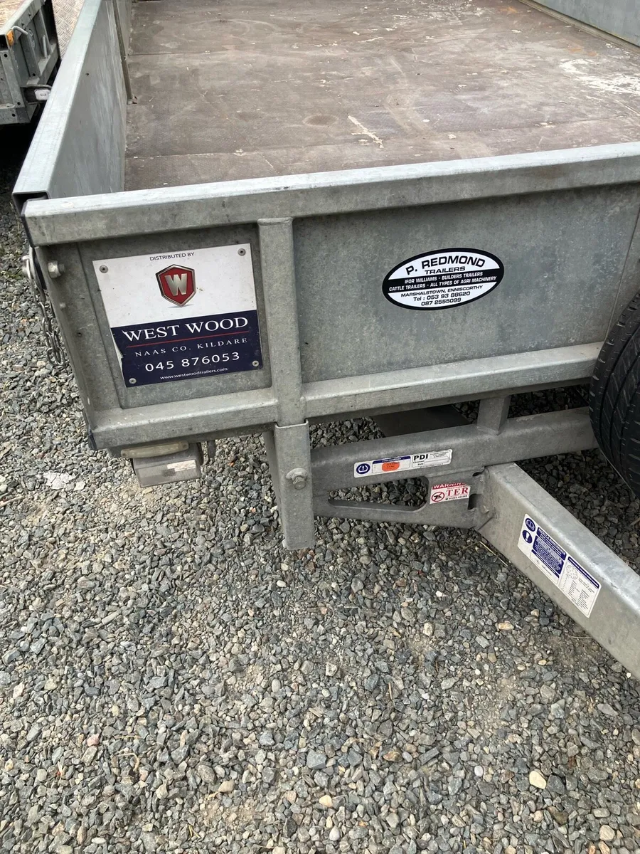 Trailers - Image 2