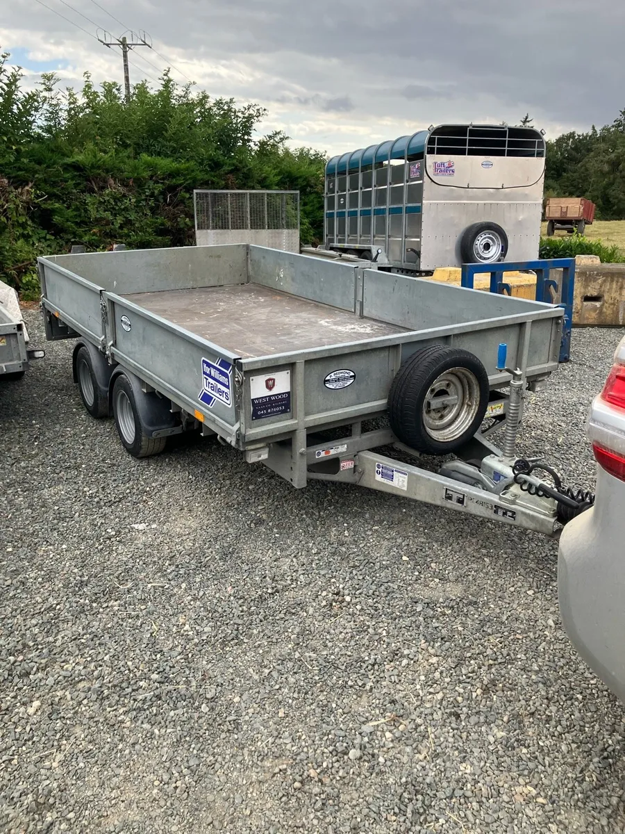 Trailers - Image 1