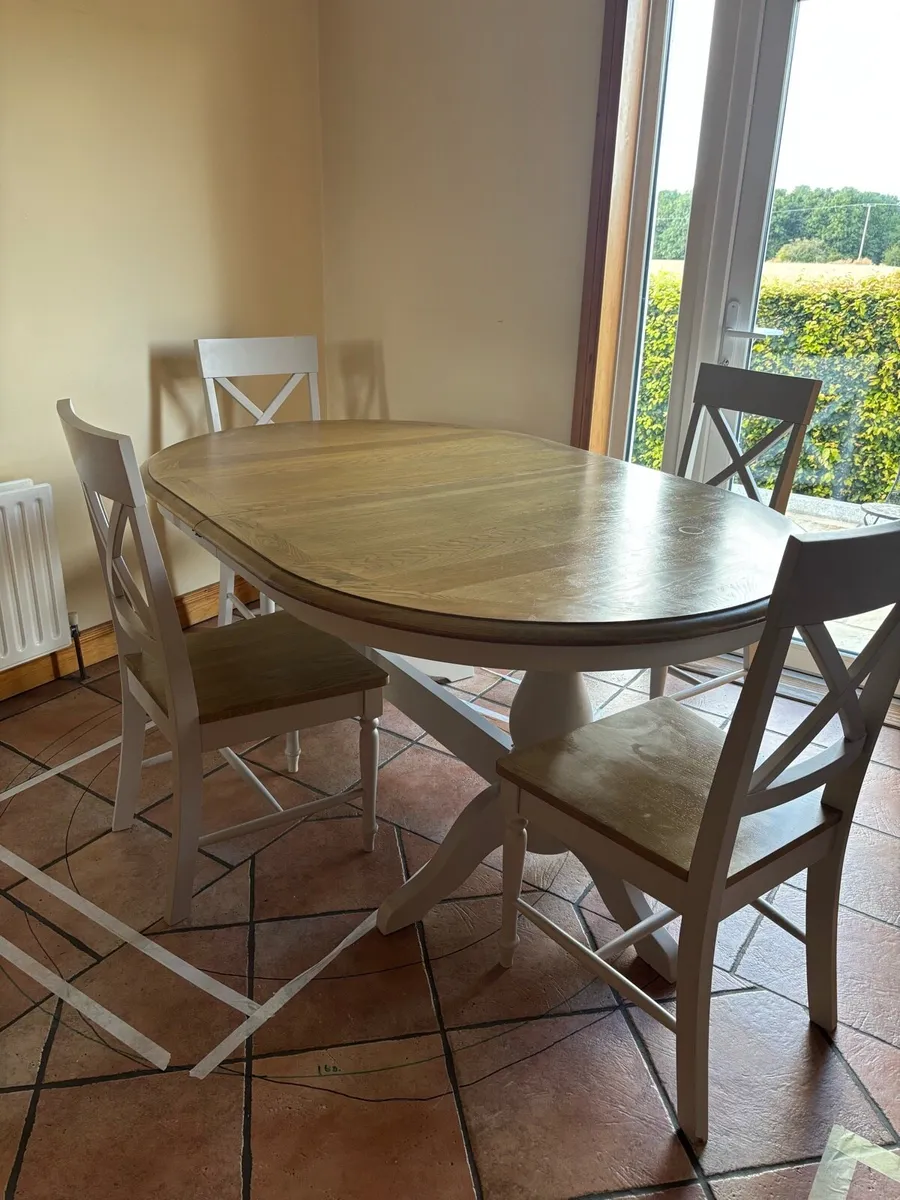 Dining Table and chairs - Image 1