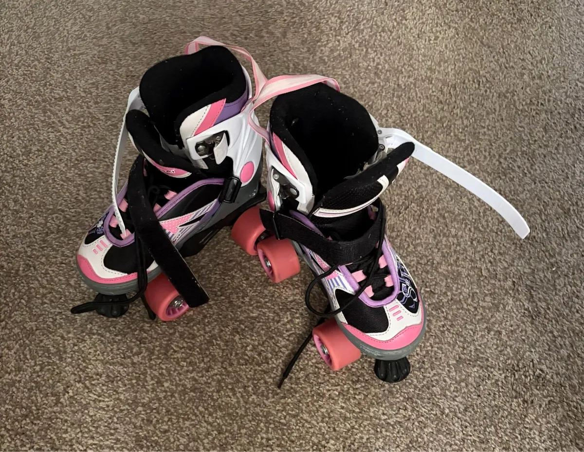 Skating shoes for kids - Image 1