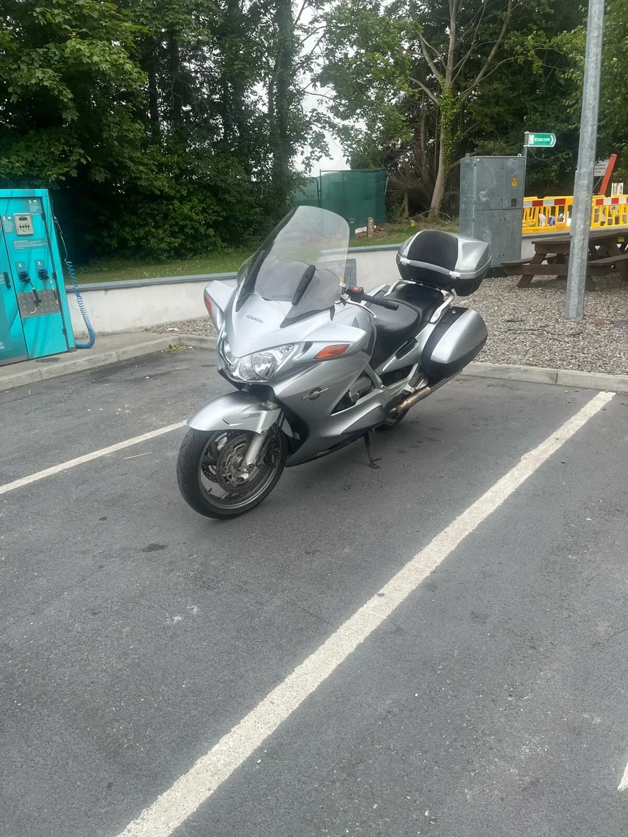 2004  Honda st1300 - Image 2