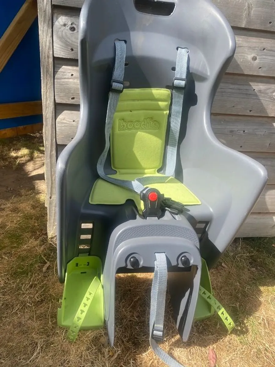Child bike seat - Image 1