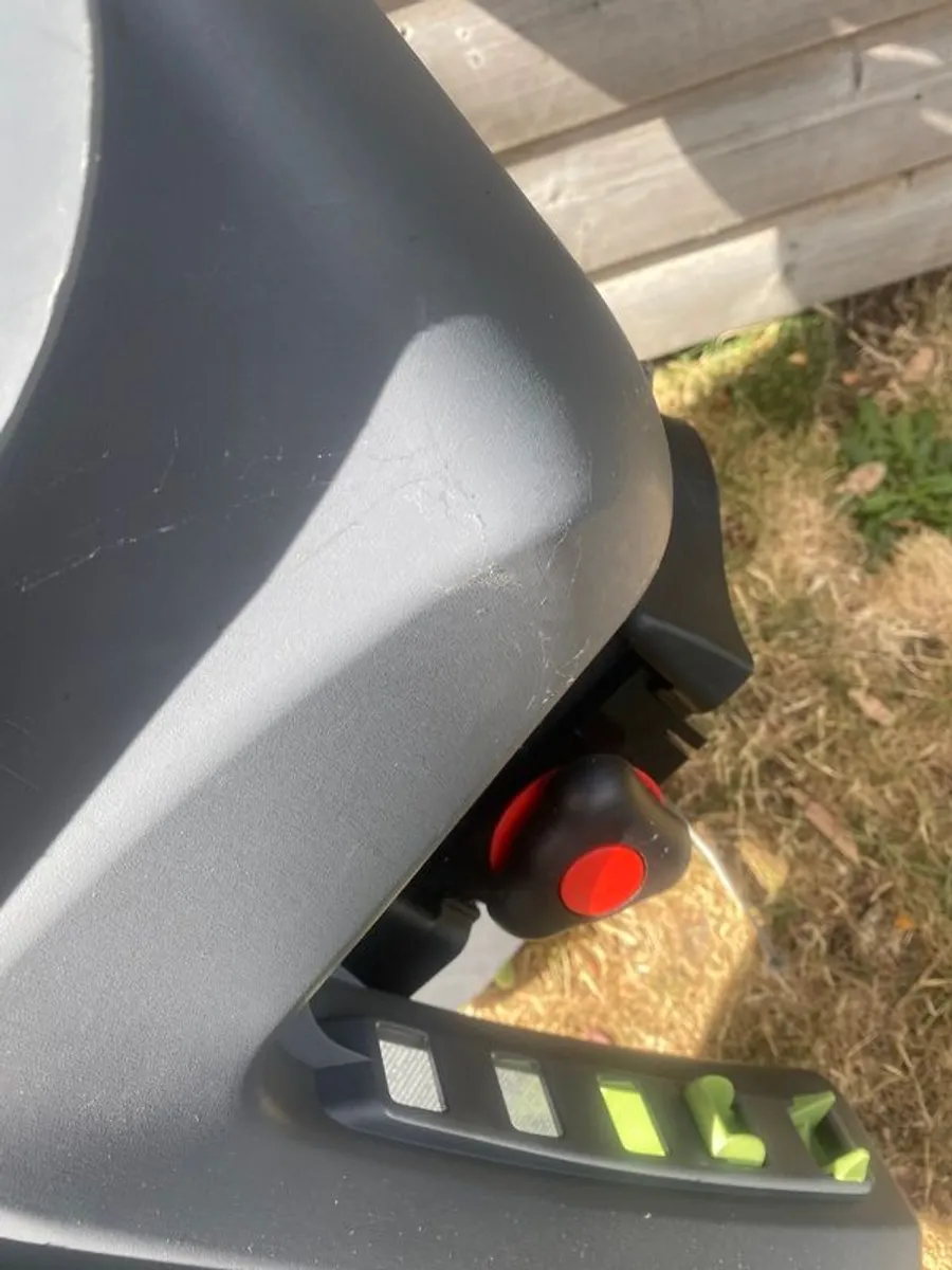 Child bike seat - Image 3