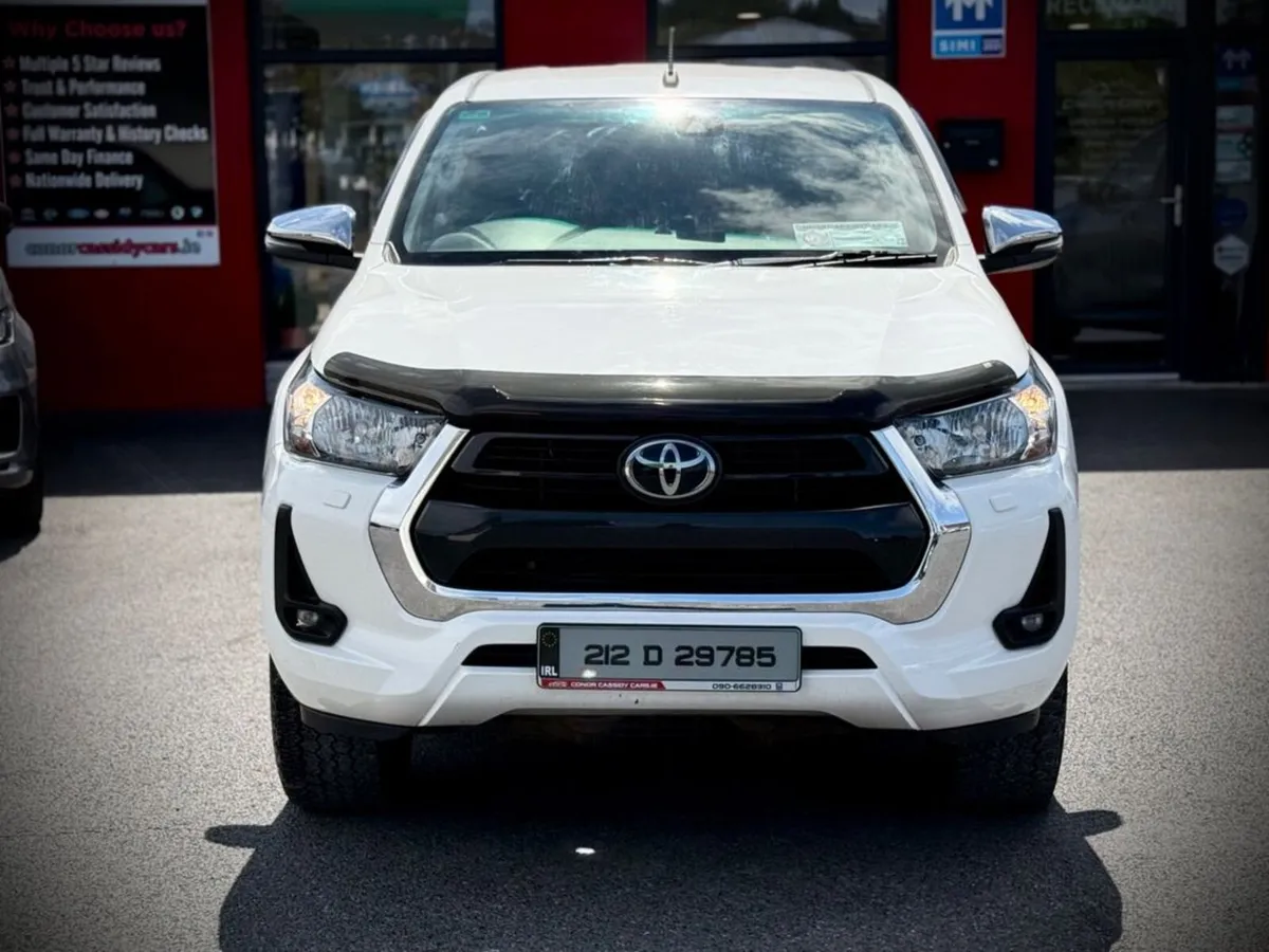 Toyota Hilux 2.4d-4d Icon 4WD // VAT INVOICE // AU - Image 2