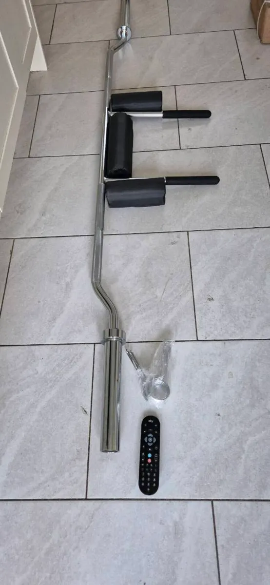 Brand new 22kilo olymoic safety squat bar - Image 4