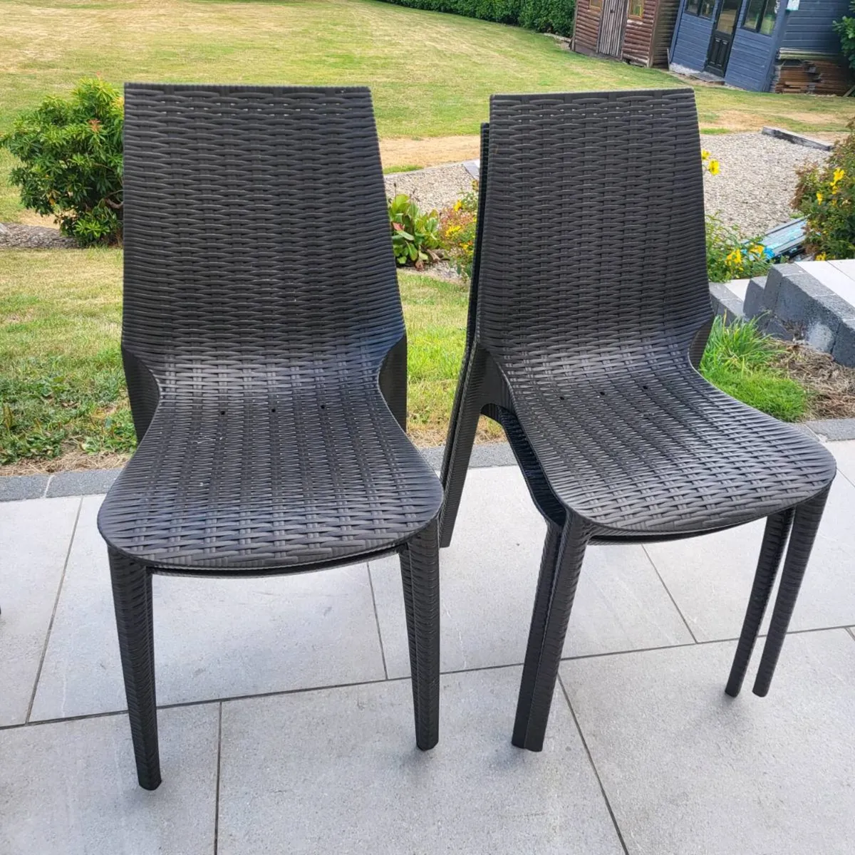 Garden table, 4 Rattan Chairs - Image 2
