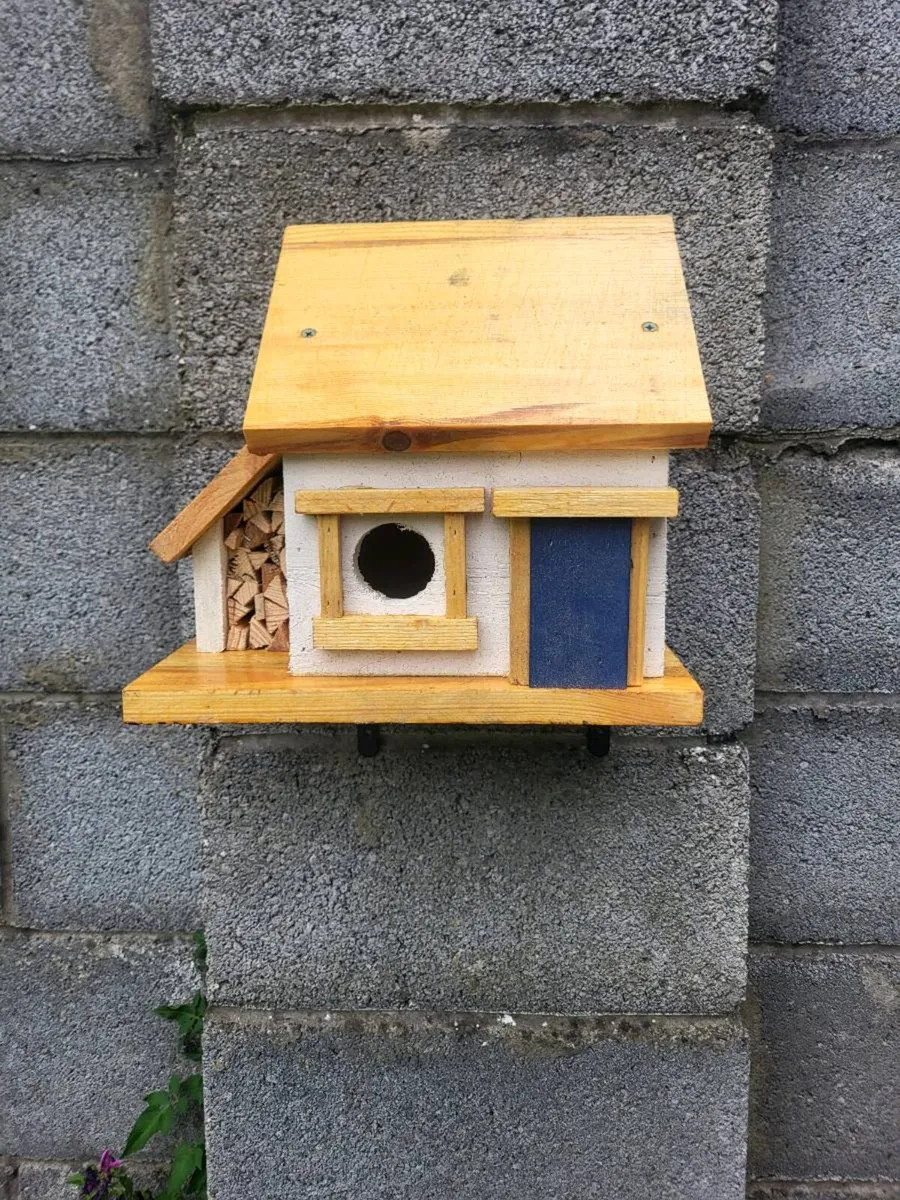 Bird house - Image 1