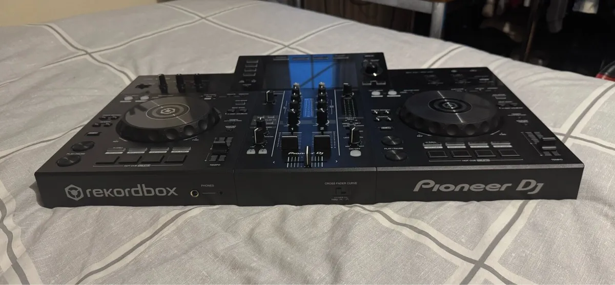 Pioneer XDJ-RR Controller + Flight Case - Image 4