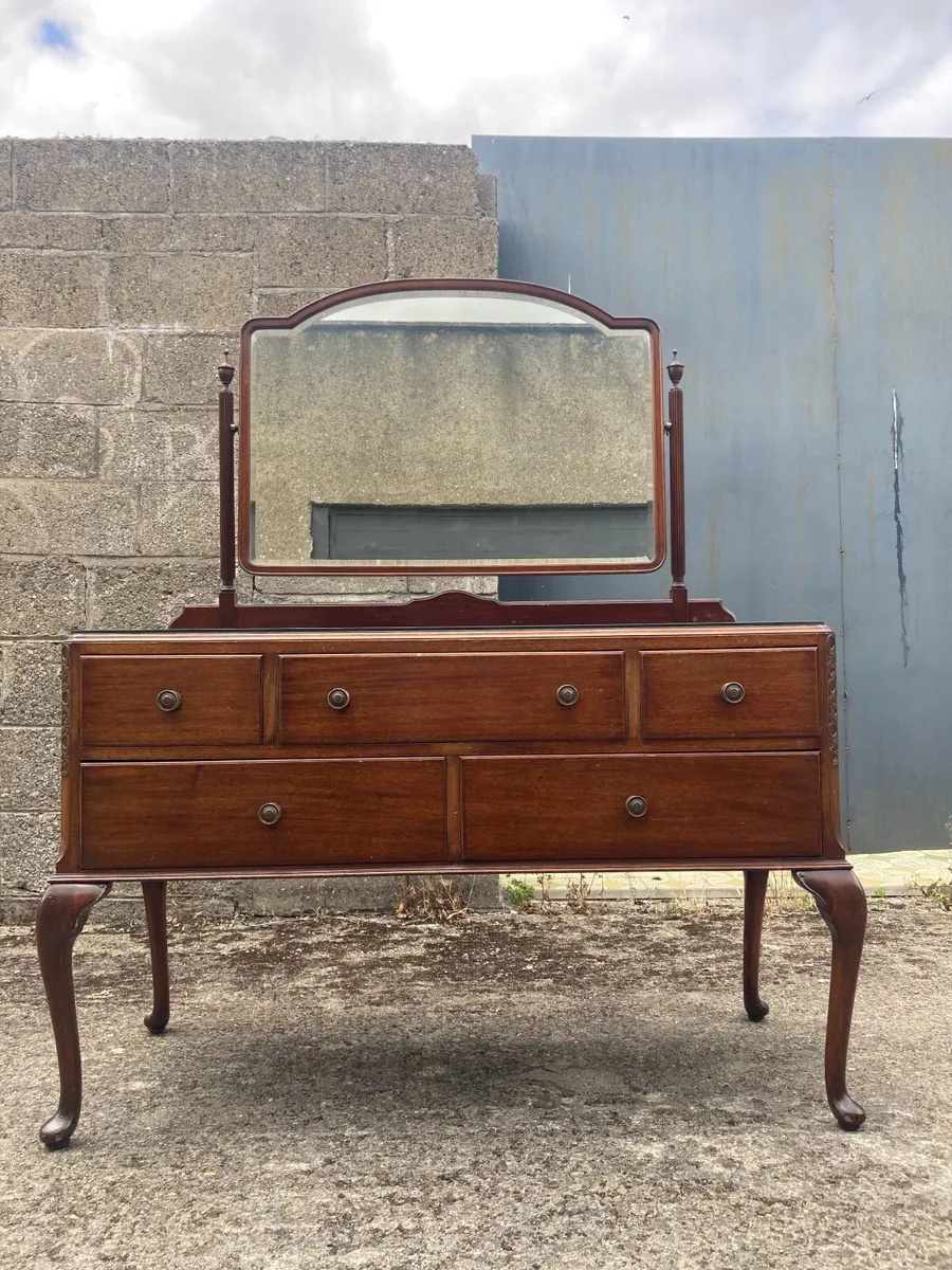 Dressing Table / Vanity Unit - Antique. - Image 1