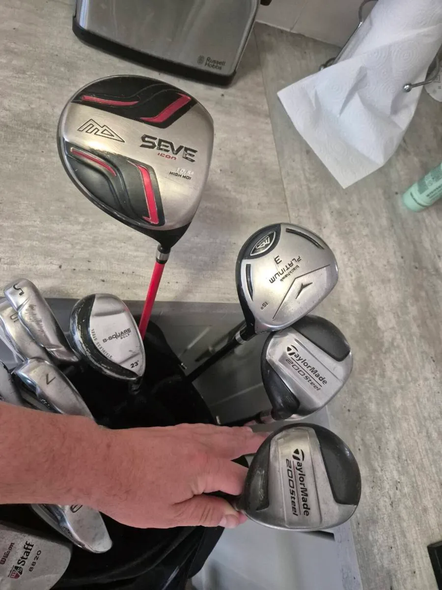 Golf Set & Trolley - Image 2
