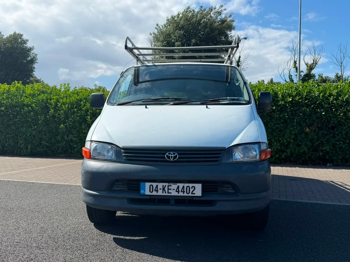 2004 Toyota Hi Ace 2.5 Diesel Van DOE 12/26 - Image 2
