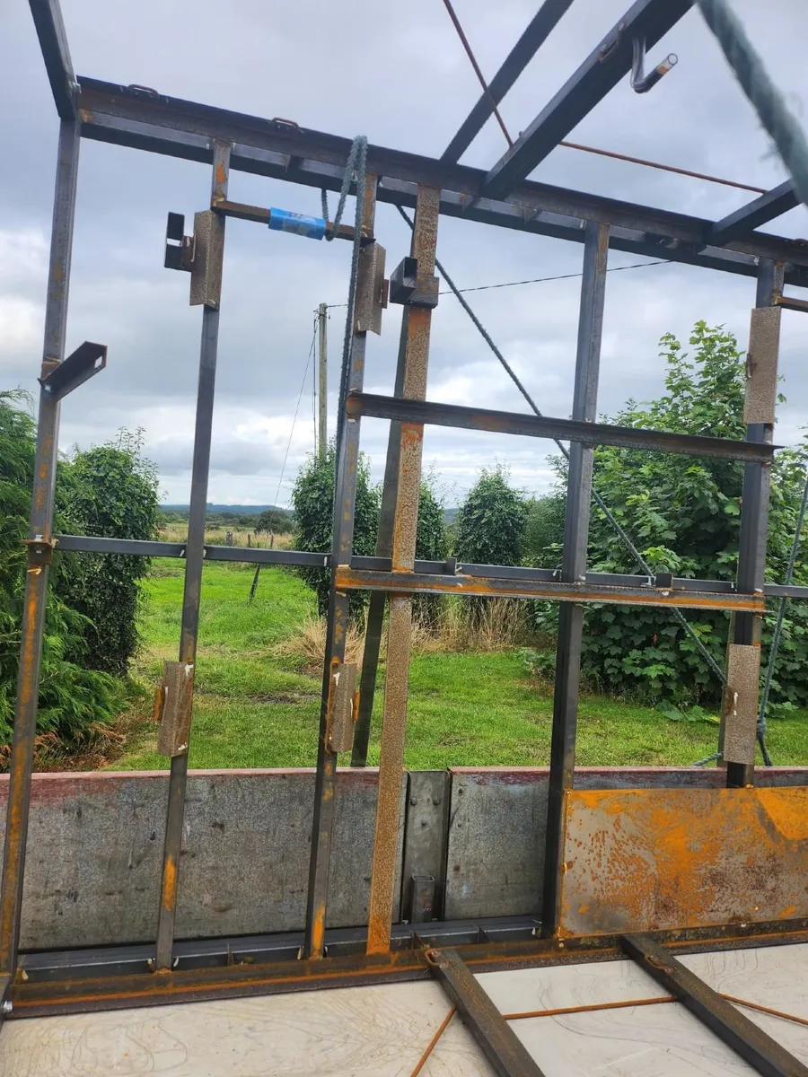 Steel Frame - Image 4