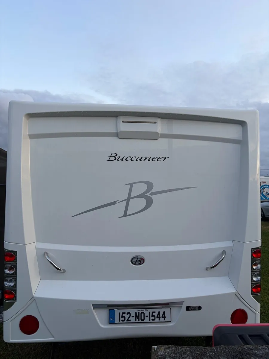 Twin axle caravan - Image 3