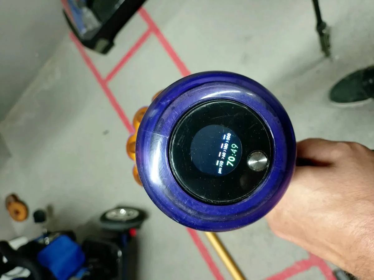 Dyson V15 - Image 3