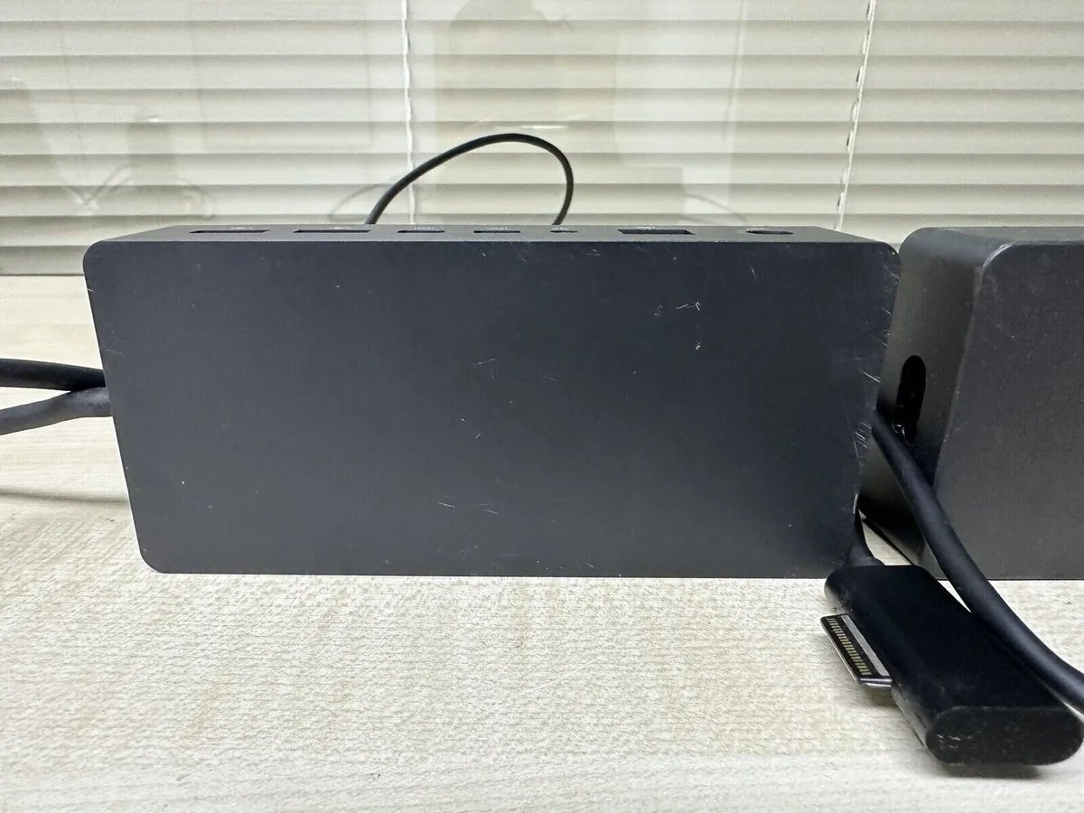Microsoft Dock 1661 Pro 7, 6, 5, 4, 3 Go, Laptop - Image 4