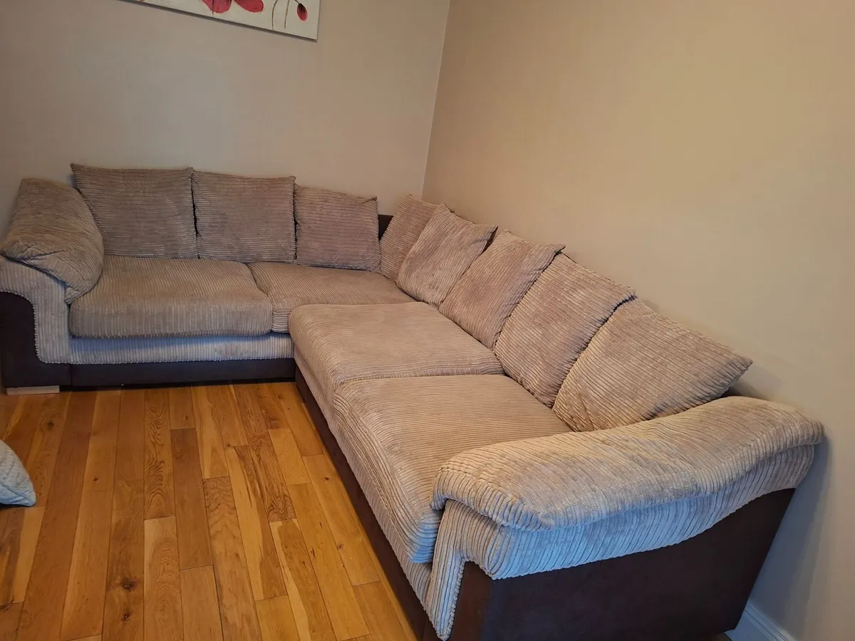 Corner sofa - Image 1