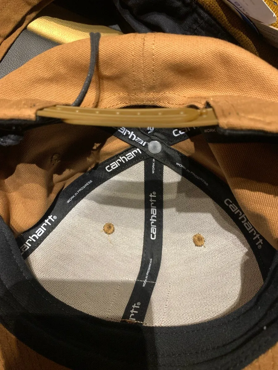 Carhartt hat new - Image 2