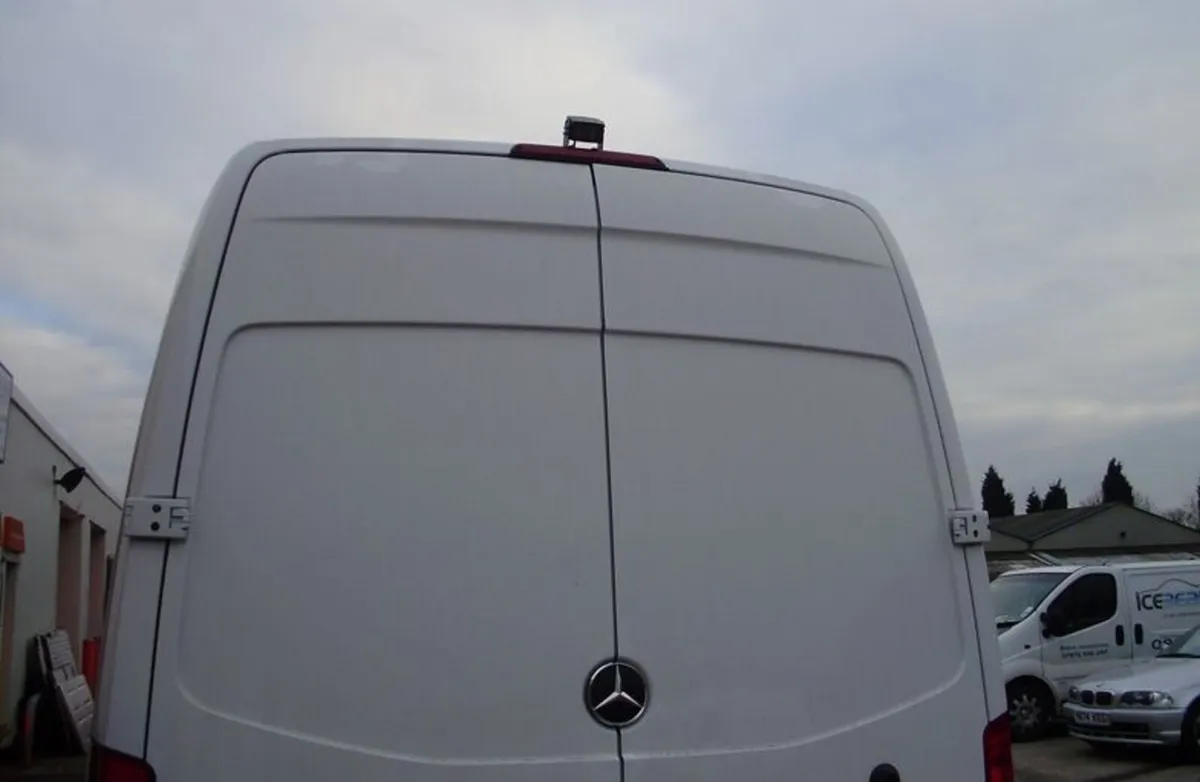 Van Reversing camera with Infrared night vision - Image 1