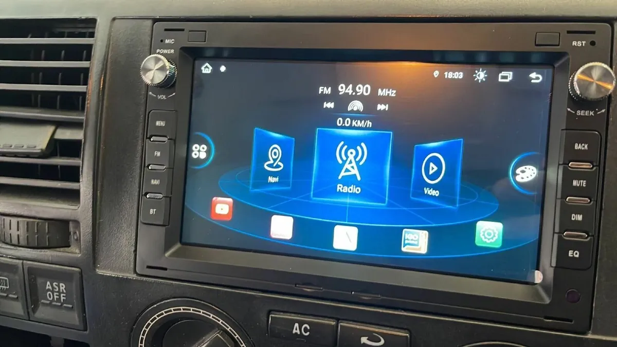 Transporter T5 VW WiFi GPS SatNav Handsfree BT - Image 1