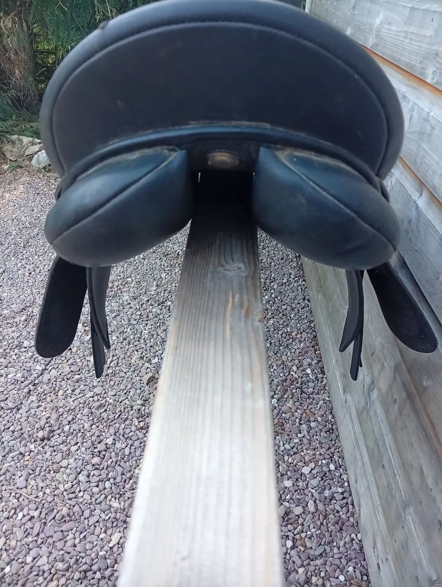Adjustable Wintec saddle - Image 3