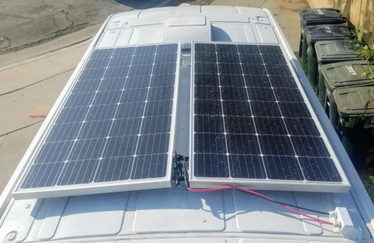 200W solar panel kit for Camper van or Boat - Image 1