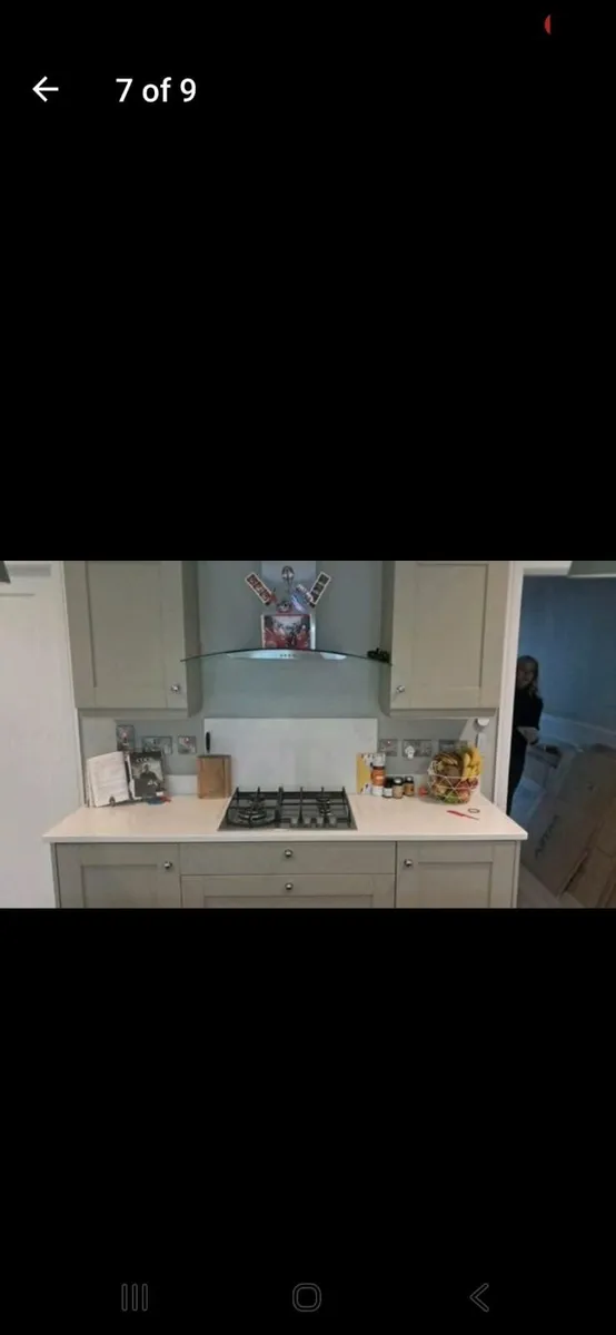 Kitchen with Granite Island and cooker hood - Image 4