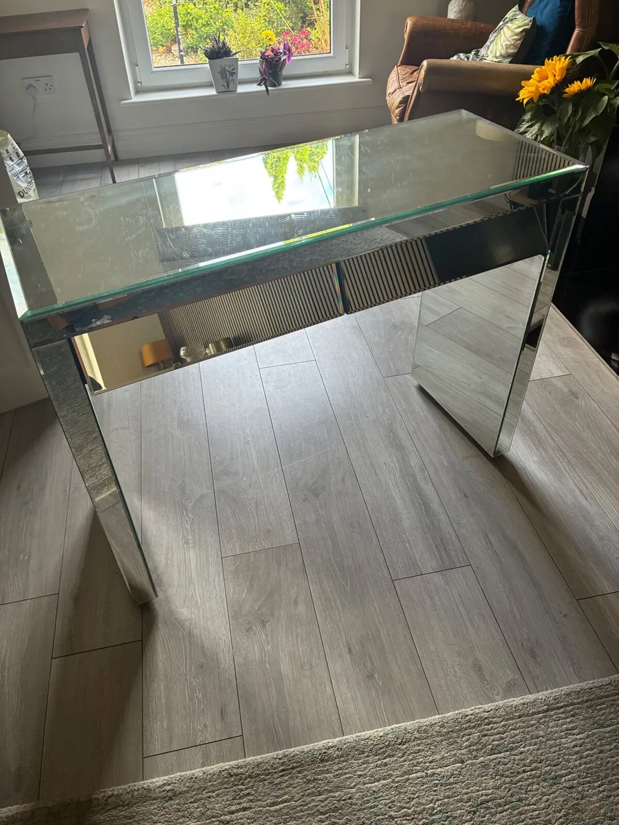 Console table - Image 4