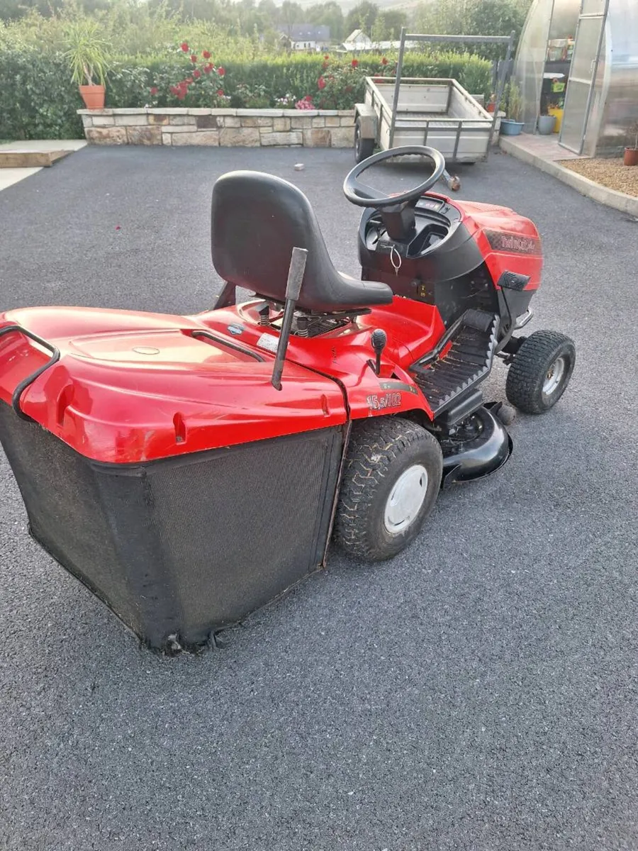 Tractor lawnmower - Image 2