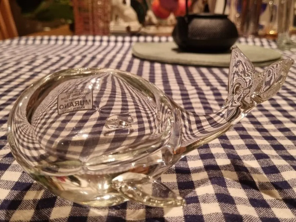 Murano glass whale - Image 3