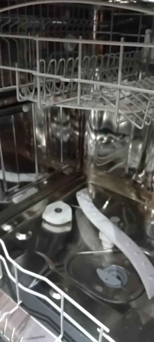 Dishwasher - Image 3